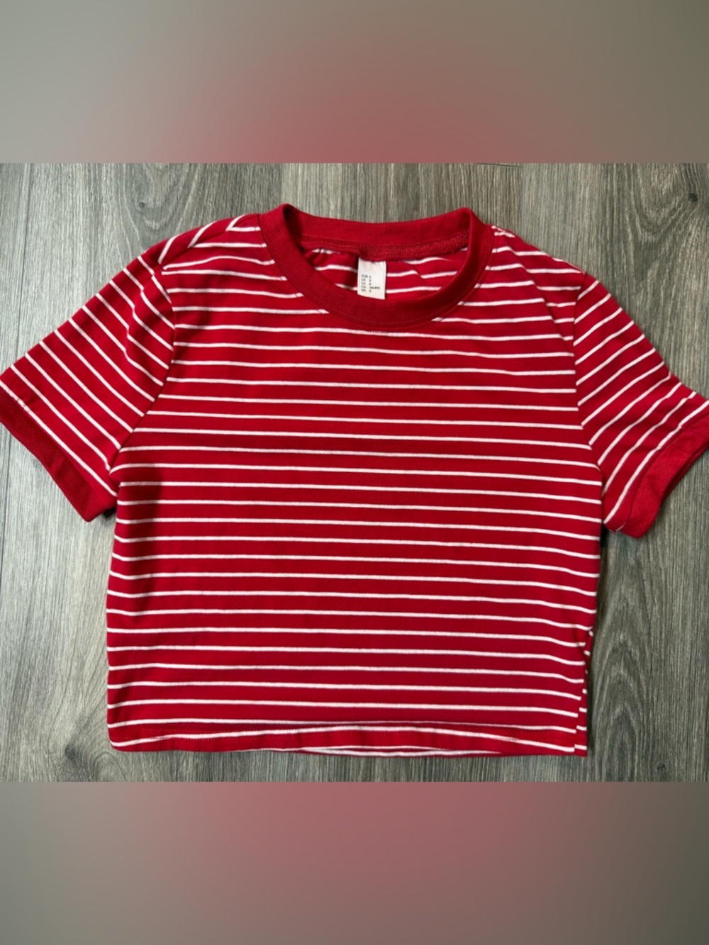 Red & White Striped Crop Tee Boxy Fit Y2K Inspired Preppy Casual Summer